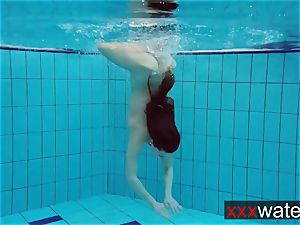 bouncy bum underwater Katrin